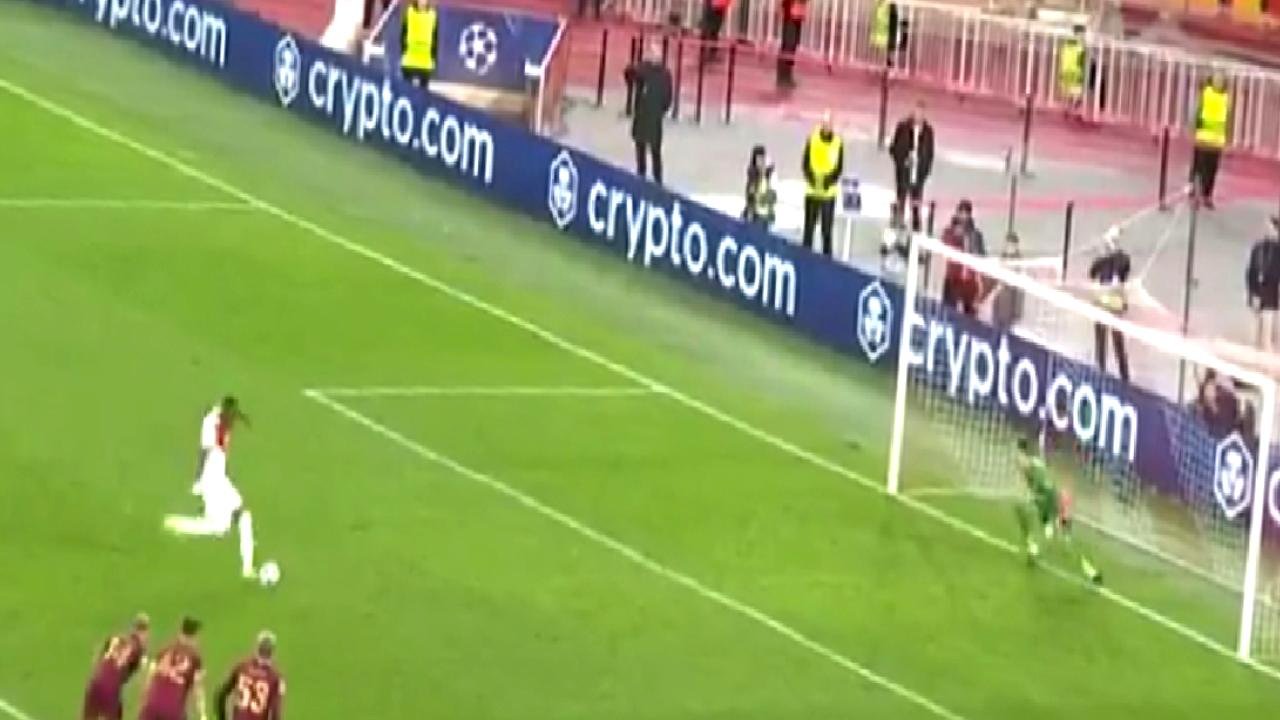 Galatasaray&#039;da Uğurcan Çakır penaltı kurtardı