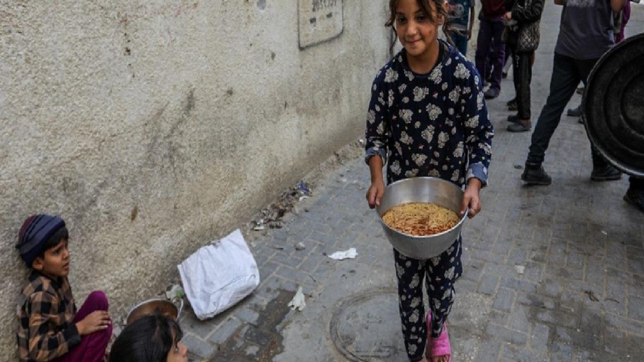 Gazze'de yemek dağıtımı yapıldı