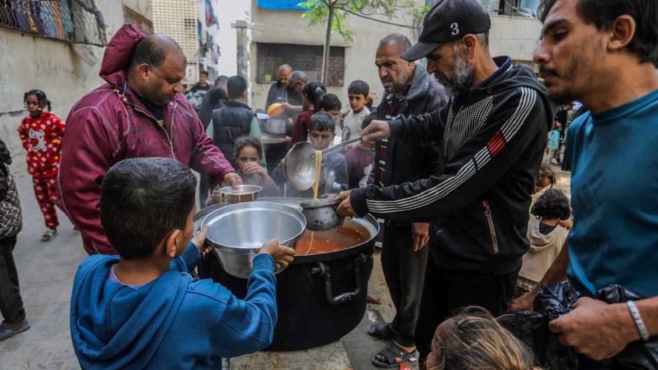 Gazze'de yemek dağıtımı yapıldı