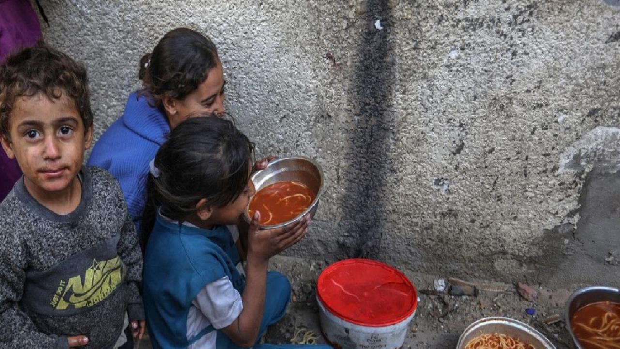 Gazze'de yemek dağıtımı yapıldı
