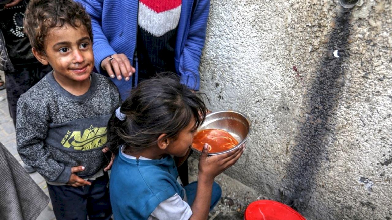 Gazze'de yemek dağıtımı yapıldı
