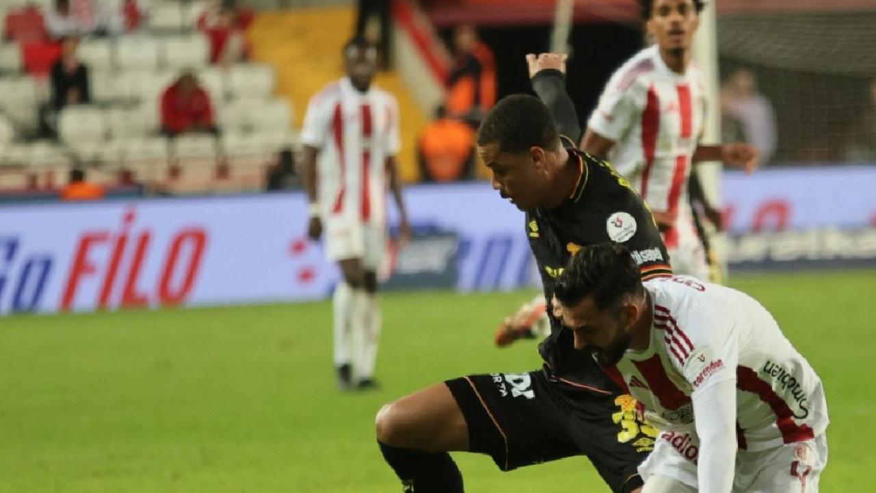 Göztepe deplasmanda Antalyaspor'u yendi