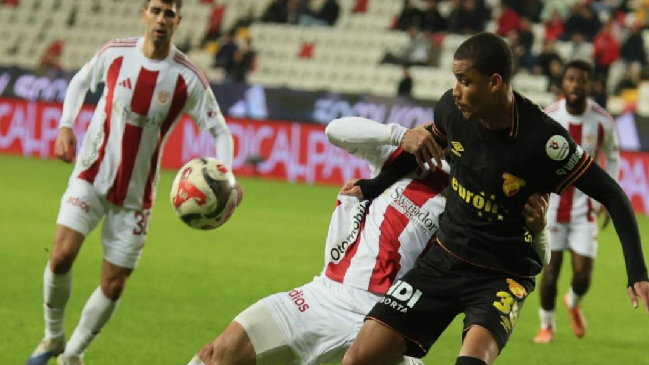 Göztepe deplasmanda Antalyaspor'u yendi