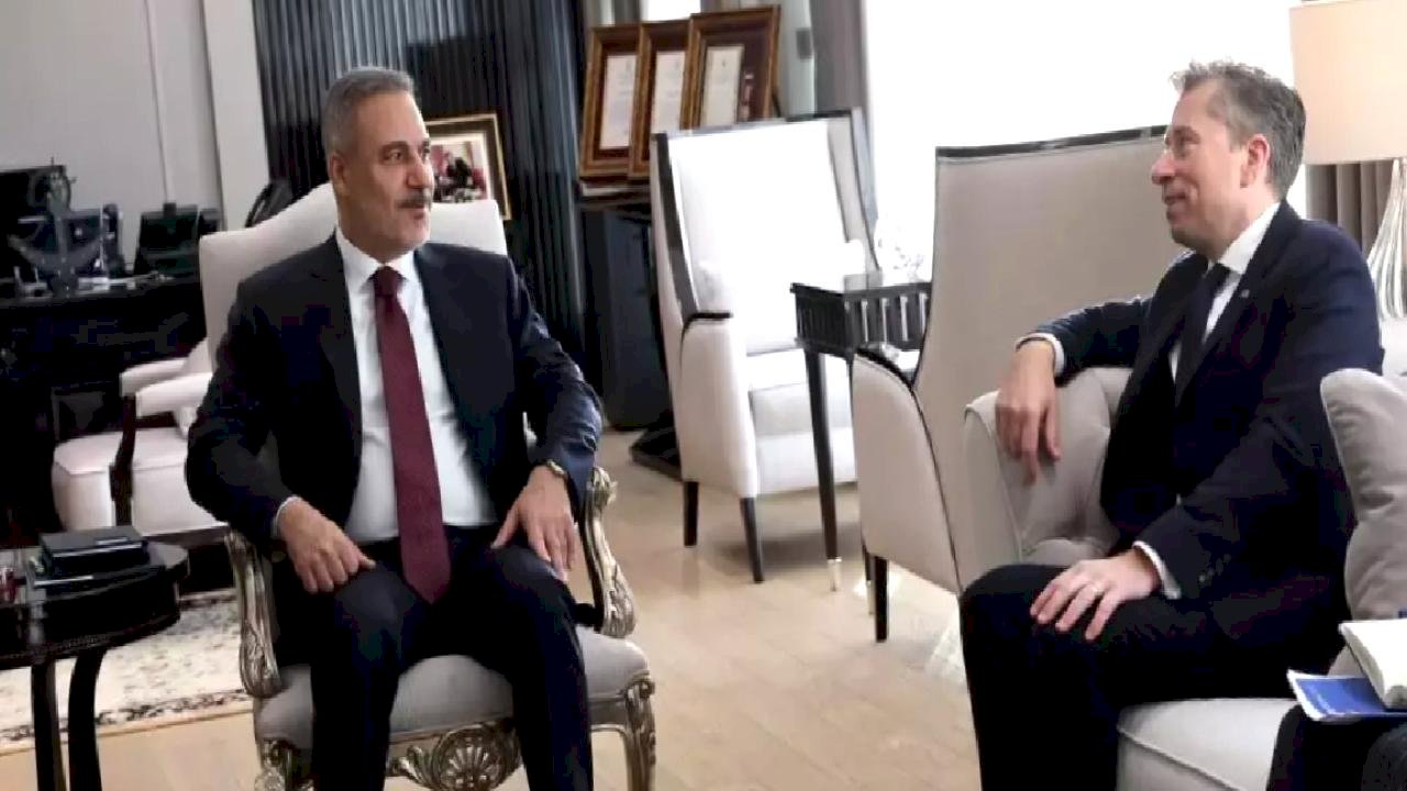 Hakan Fidan, Tom Fletcher ile görüştü