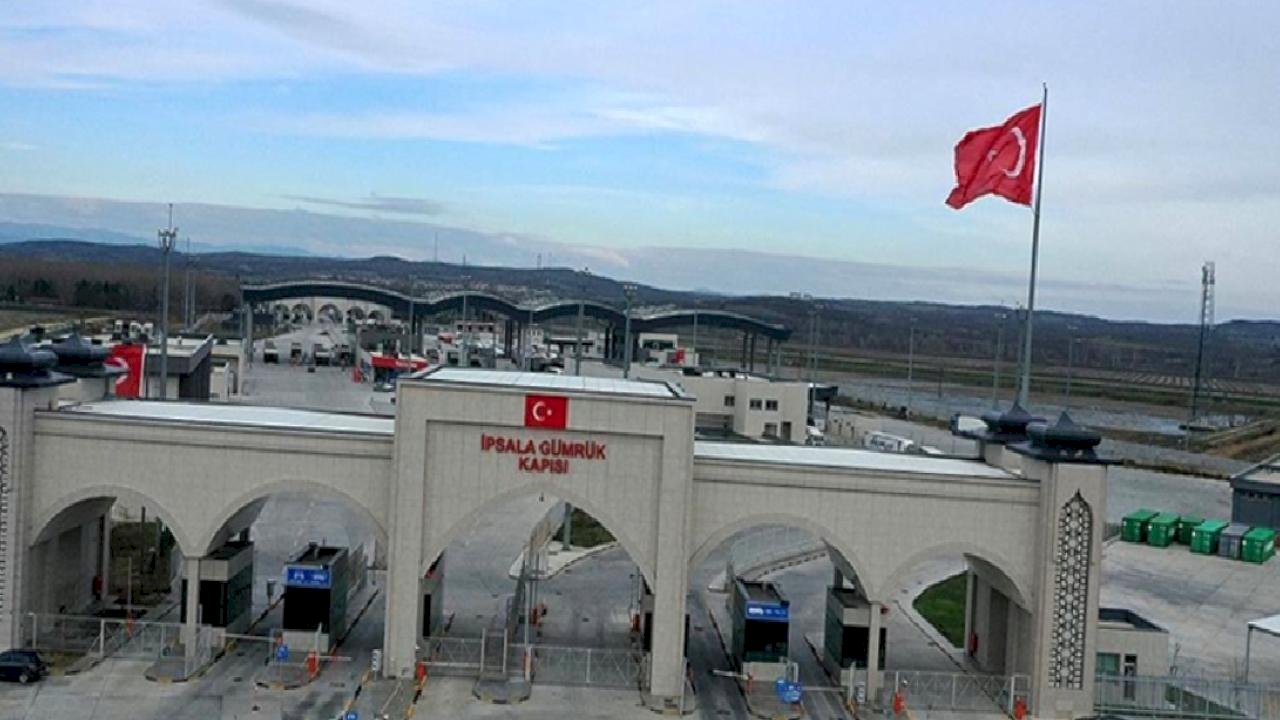 İpsala ve Kipi Gümrük kapılarında tır işlemleri durdu