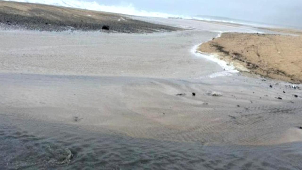 İSKİ&#039;nin atık suyu denize boşalttığı görüntüler ortaya çıktı