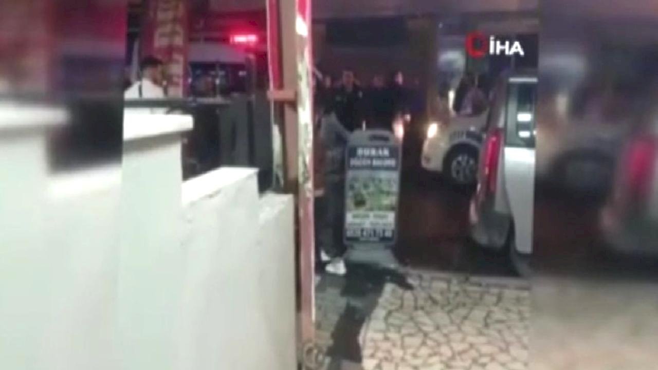 İstanbul'da asker eğlencesi konvoyunda polisle tartıştılar