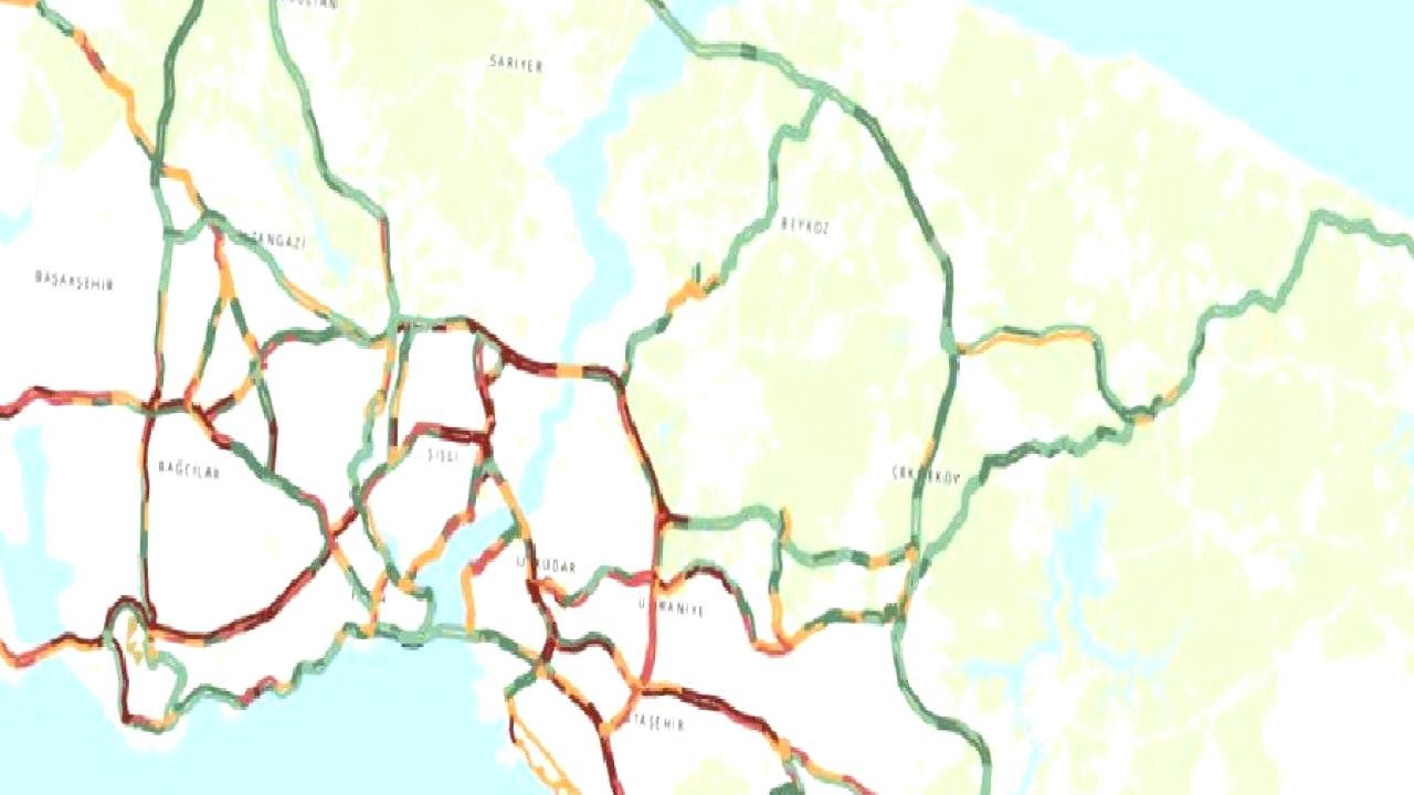 İstanbul&#039;da trafik kilit: Yoğunluk yüzde 90&#039;a ulaştı