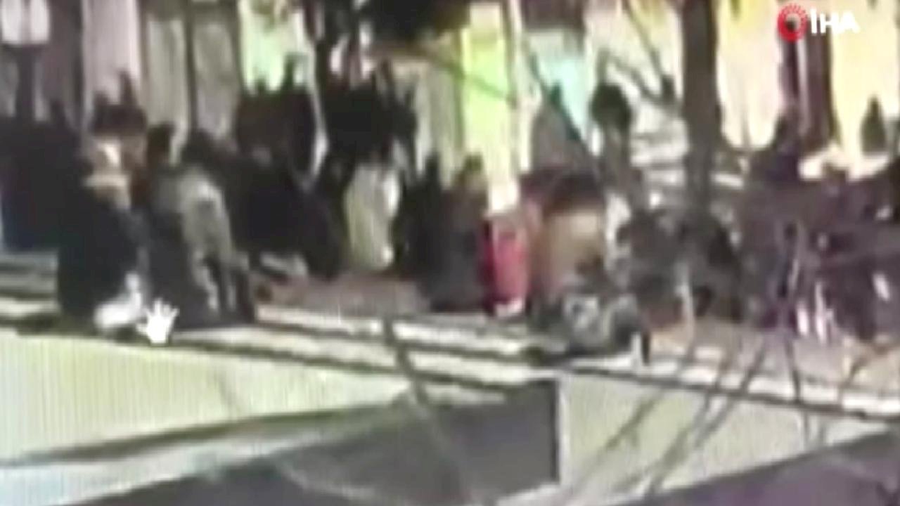 İstanbul'da yankesicilik ile cep telefonu çalan 2 şüpheli tutuklandı