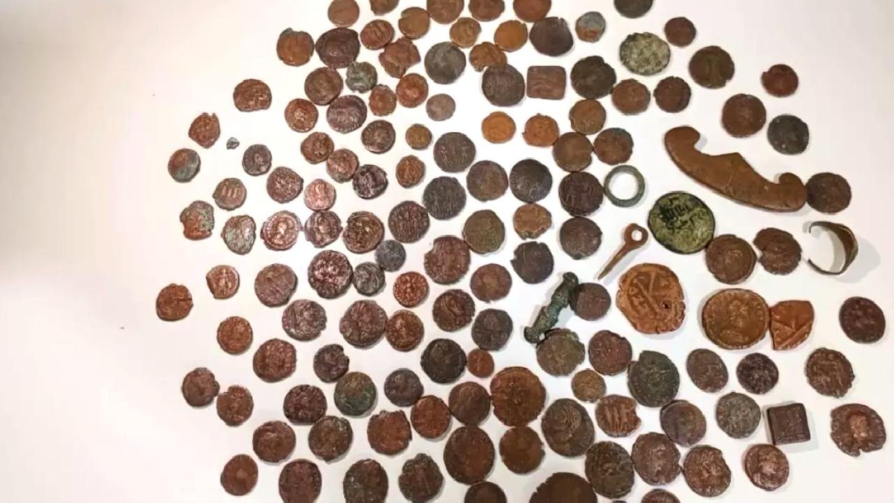 İznik&#039;te Tarihi Sikkeler Ele Geçirildi