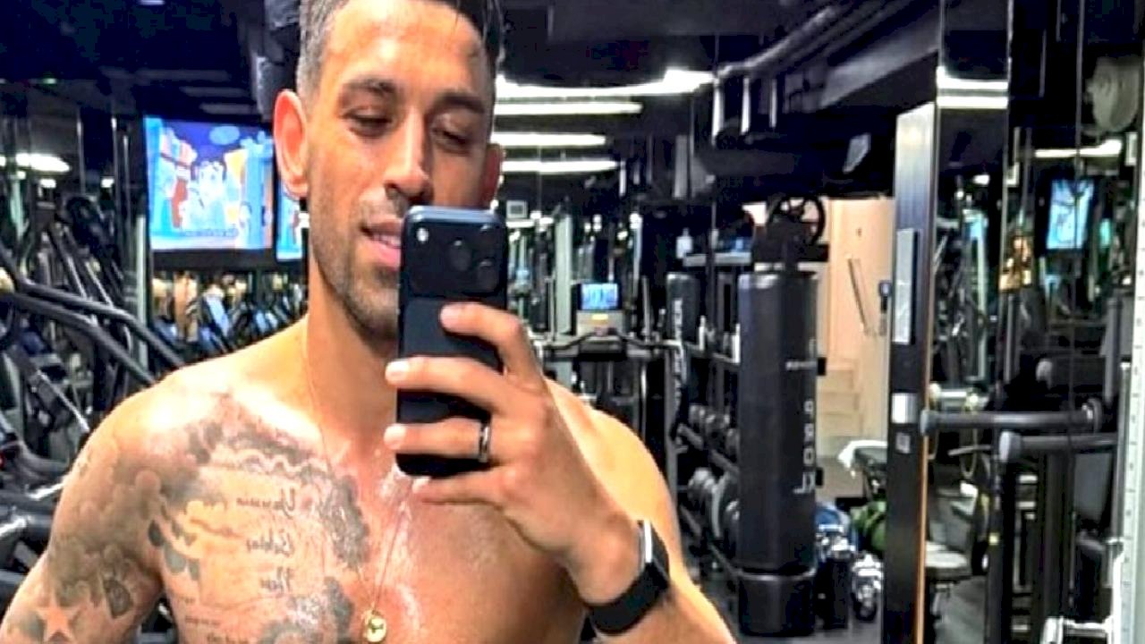 Kadro dışı kalan İrfan Can Kahveci'den spor salonunda paylaşım