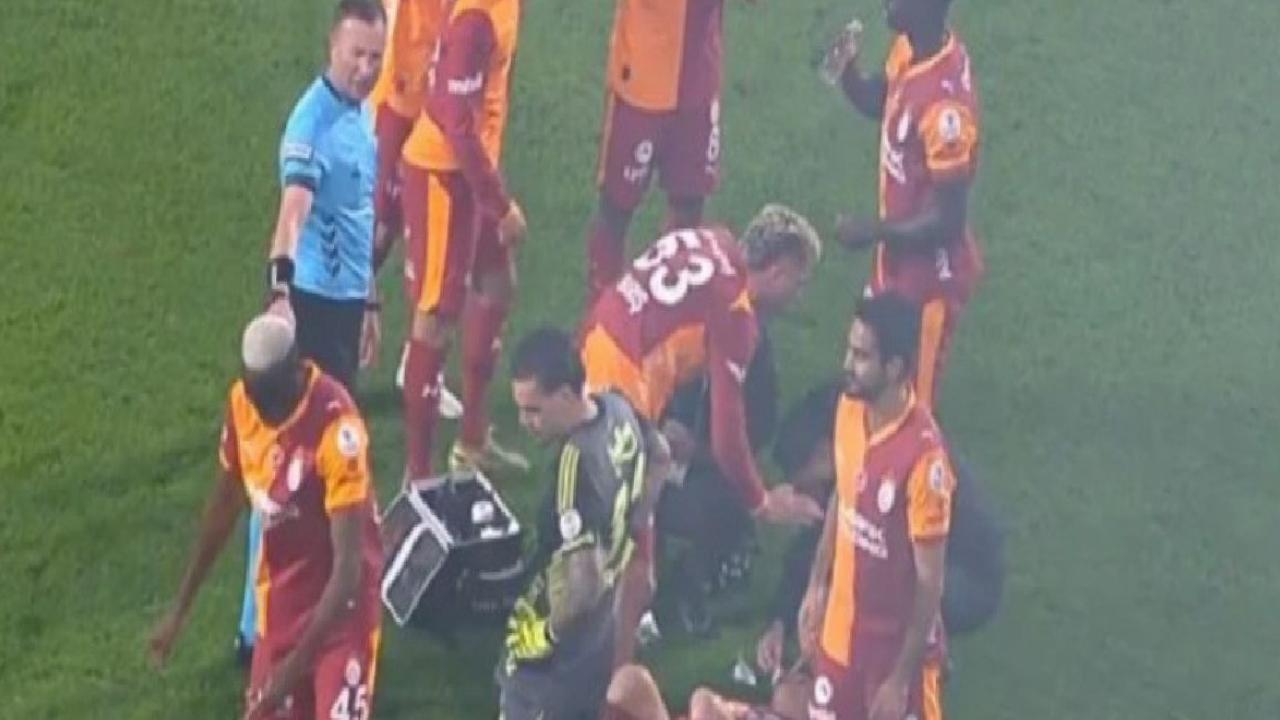 Kazımcan Karataş'a derbide yabancı madde geldi!