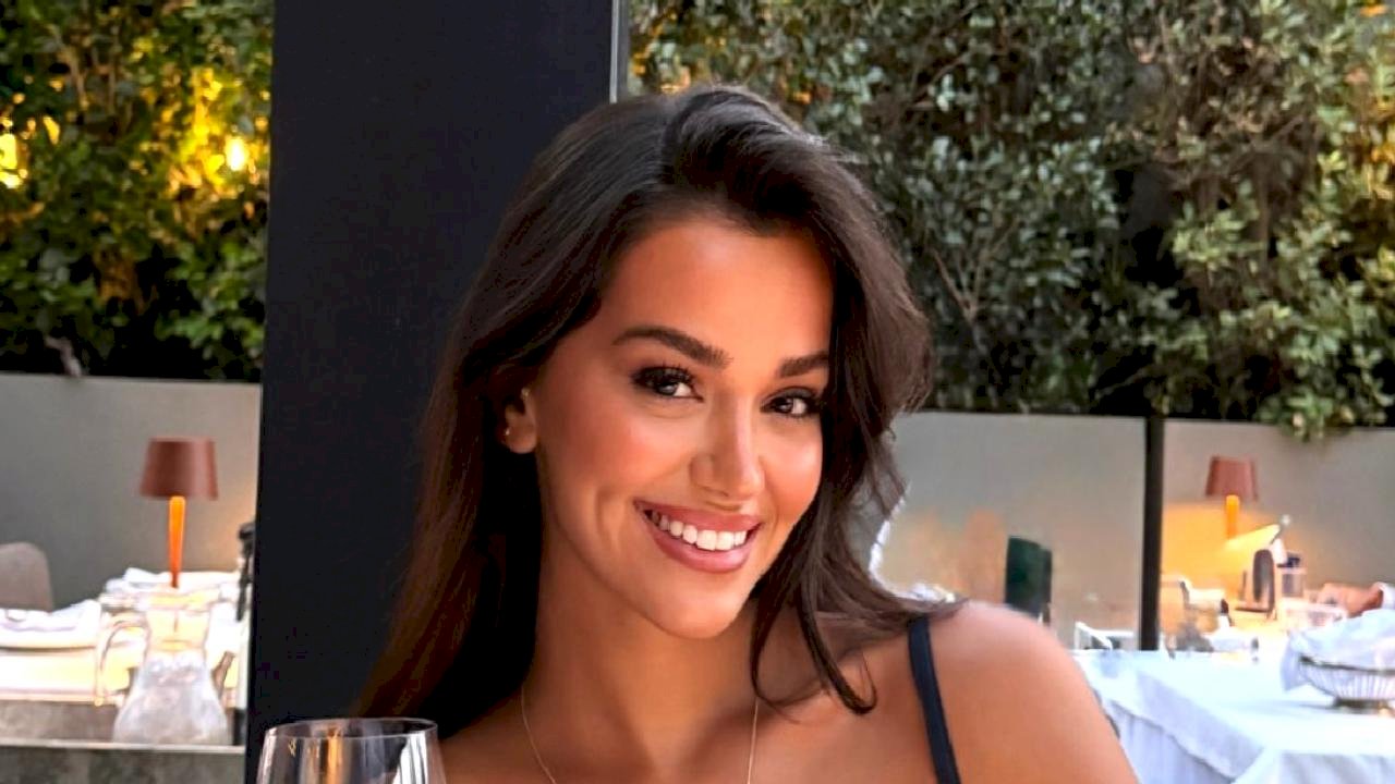 Kerem Bürsin ve Selin Yağcıoğlu'ndan ilk aşk karesi geldi