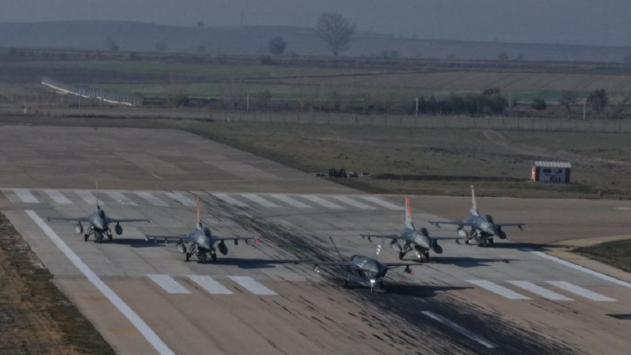 KIZILELMA’nın tarihi hava-hava başarısı dünya basınında geniş yer buldu