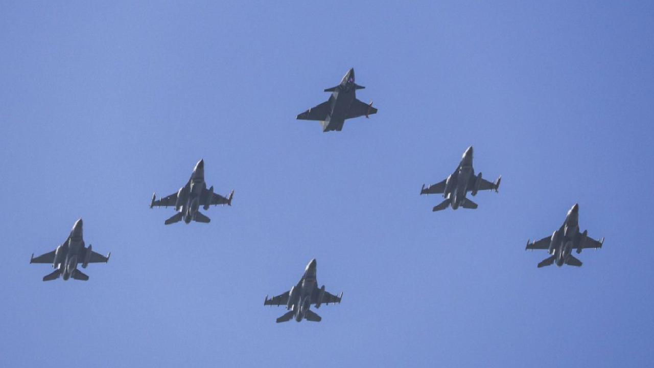 KIZILELMA’nın tarihi hava-hava başarısı dünya basınında geniş yer buldu