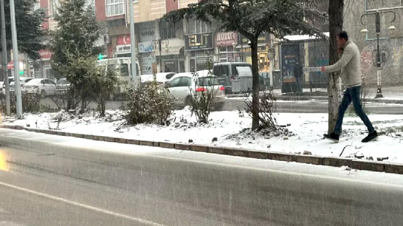 Kütahya'da Kar Yağışı