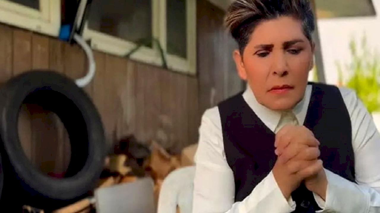 Lösemi teşhisi konulan şarkıcı Cansever'den yeni açıklama geldi