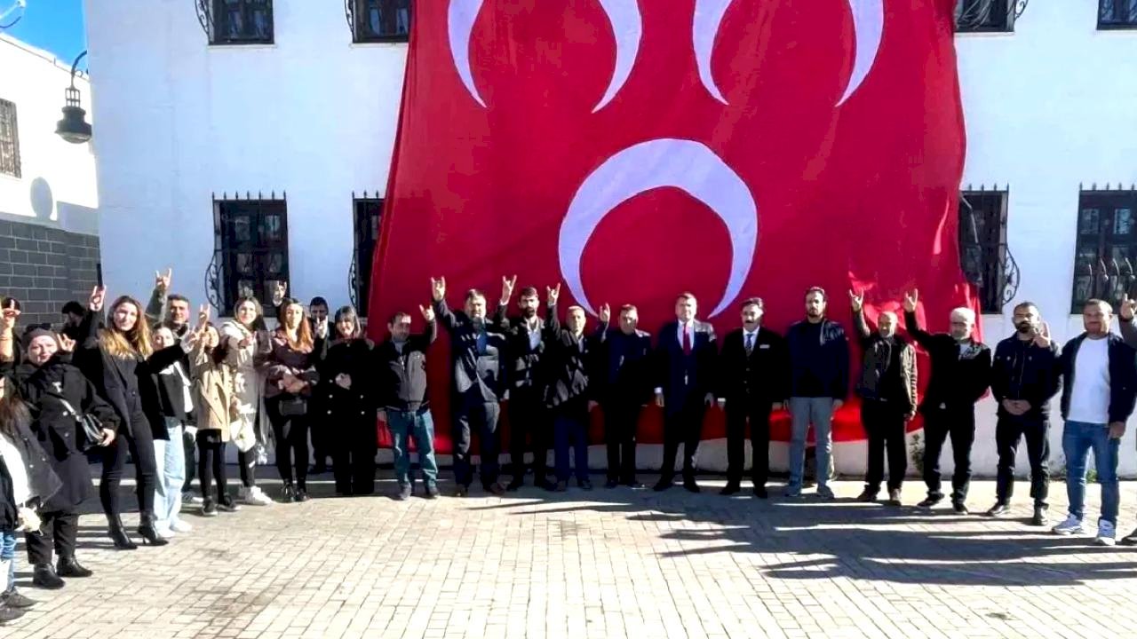 MHP Sur İlçesinde Yeni Üyeler Katıldı