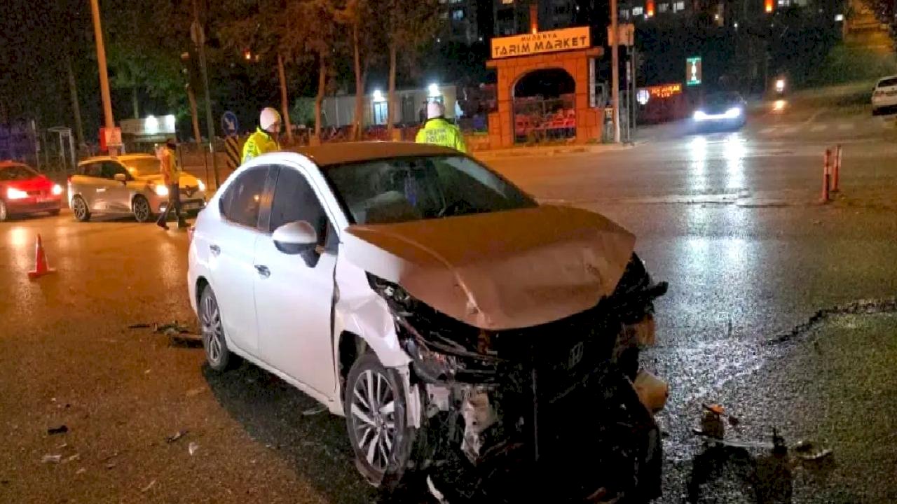 Mudanya'da Yasak Dönüş Kazası: 1 Yaralı