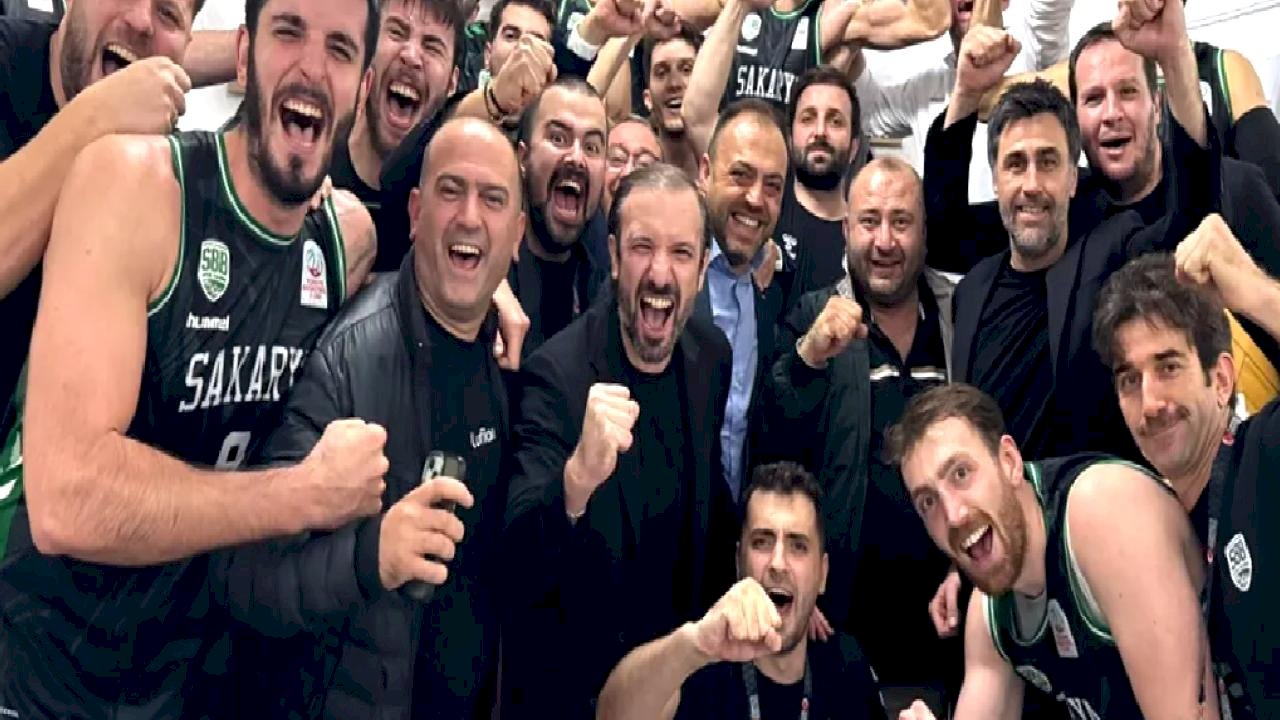 Namağlup lider Sakarya, Kütahya engelini aştı