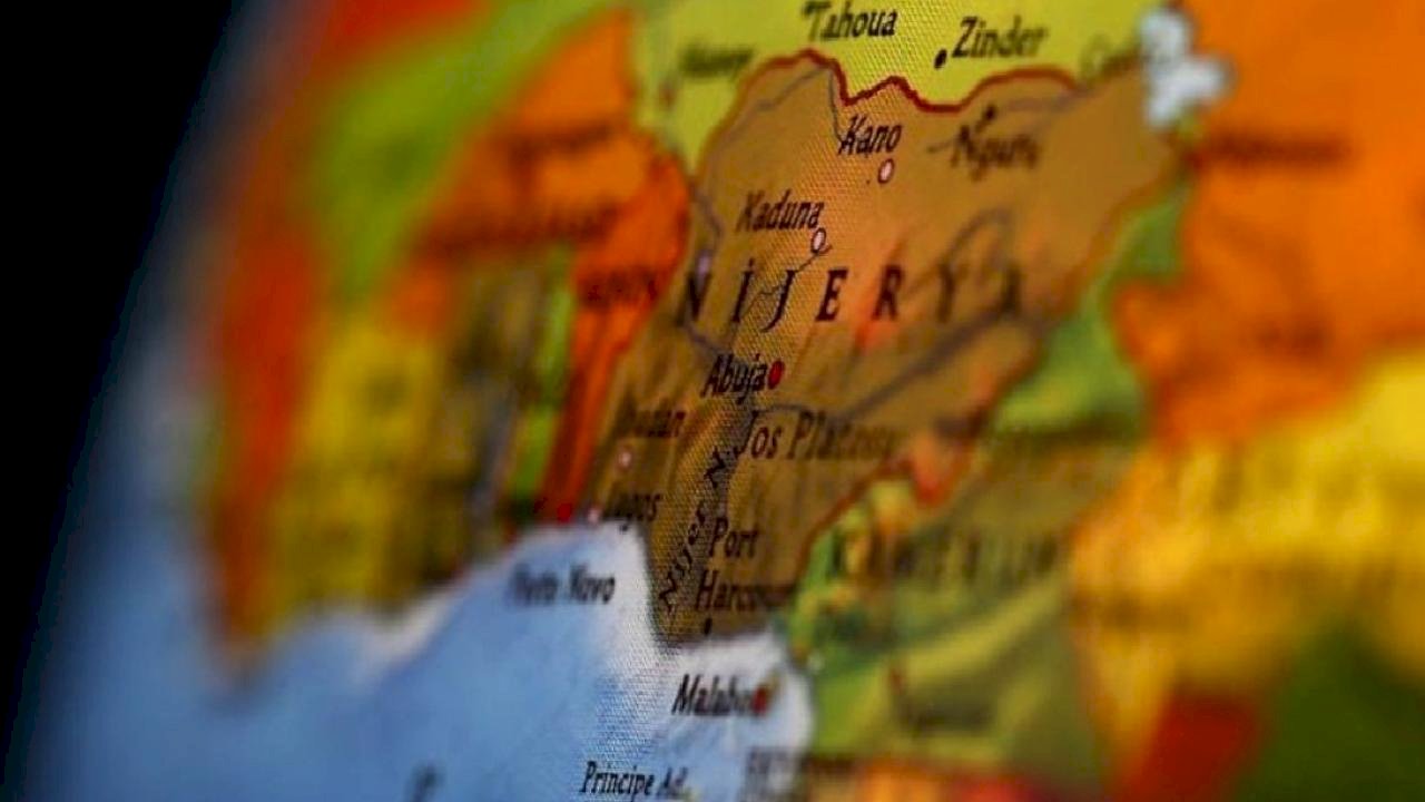 Nijerya'da yola döşenen mayınlar patladı: 9 ölü