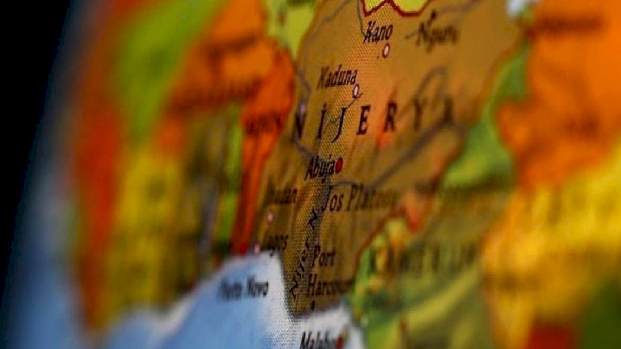 Nijerya'da zincirleme trafik kazasında 17 kişi öldü