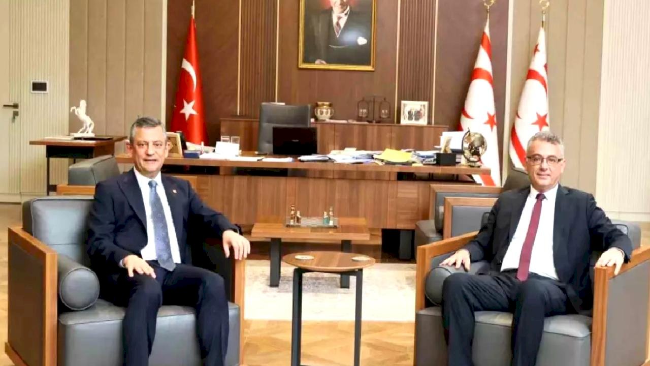 Özgür Özel KKTC Cumhurbaşkanı'nı Ziyaret Etti