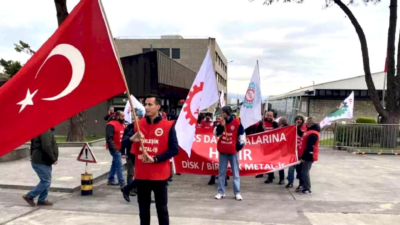 Prysmian İşçileri Mudanya'da Eylem Düzenledi