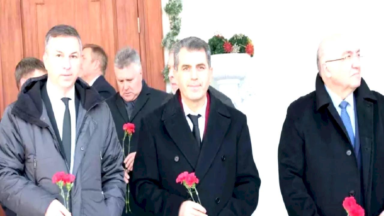 Rus Büyükelçi Karlov Ankara'da anıldı