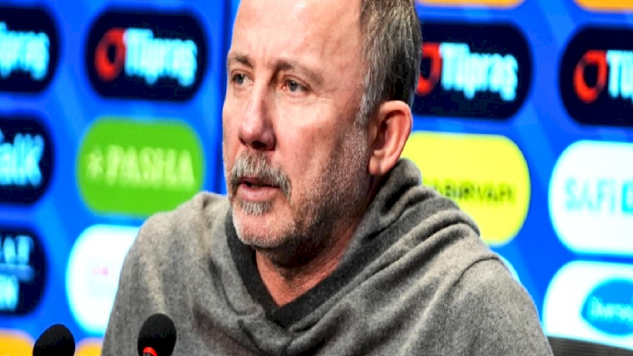 Sergen Yalçın&#039;dan hakem eleştirisi: İstediklerine maç kazandırabilirler