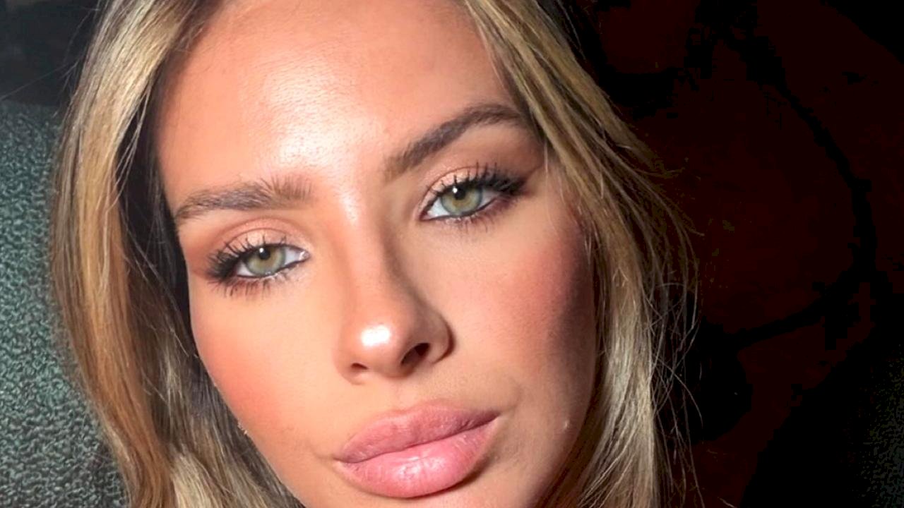 Sevgilisi China Suarez, Icardi'yi öpmeye doymadı