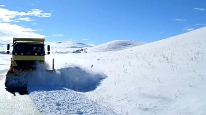 Ağrı'da Kapanan 354 Köy Yolu Açıldı