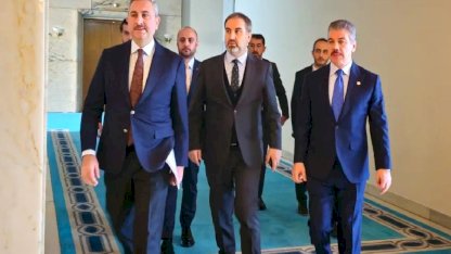 AK Parti, Milli Dayanışma, Kardeşlik ve Demokrasi Komisyonu raporunu TBMM Başkanlığına sundu