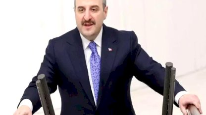 AK Partili Varank CHP lideri Özel'e seslendi, Meclis'te tansiyon yükseldi: Benden bu kadar korkmasına gerek yok...