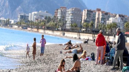 Antalya'da aralık ayında deniz keyfi
