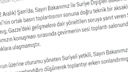 Bakanlar Basın Toplantısında Teknik Aksaklık