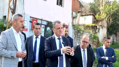 Başkan Balaban Mutlu Mahallesinde incelemelerde bulundu