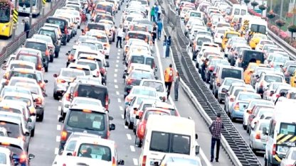 Benzine 2 lira 2 kuruş zam geliyor