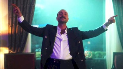 Eşref Rüya'nın Kadir Baba'sı dans etti, ortalık yıkıldı! "Ragga Kadir"