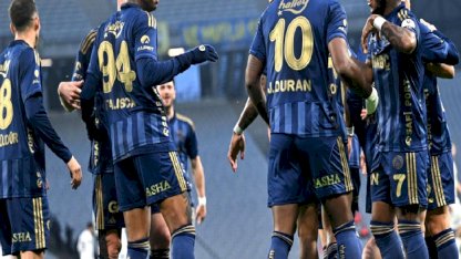 Fenerbahçe ilk yarıyı namağlup bitirdi