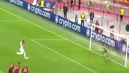 Galatasaray'da Uğurcan Çakır penaltı kurtardı