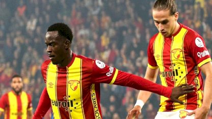 Göztepe'de Arda Okan Kurtulan ve Anthony Dennis yakın markajda