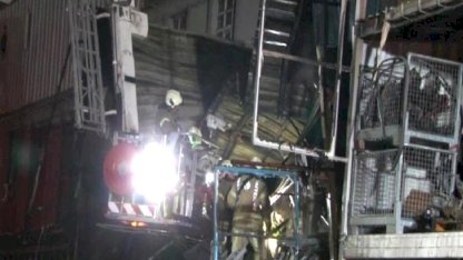 İstanbul Başakşehir'de oto sanayi sitesinde yangın: 1 ölü