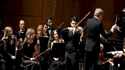 İstanbul Devlet Senfoni Orkestrası Aralık ayının ilk konserinde keman virtüözü Robert Lakatos'u ağırladı