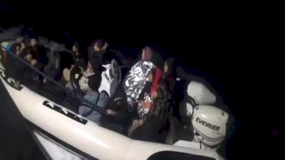 İzmir'de 56 Düzensiz Göçmen Yakalandı