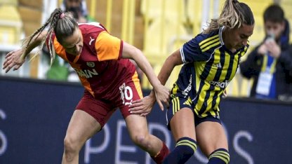Kadınlar derbisinde Fenerbahçe, Galatasaray'ın yenilmezlik serisine son verdi