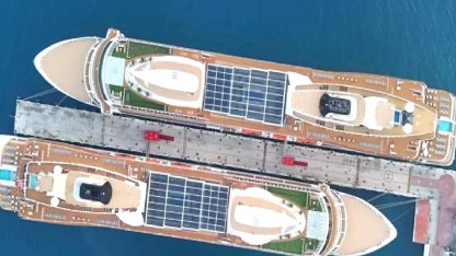 Kuşadası, İki Kruvaziyerle 1748 Turisti Ağırladı