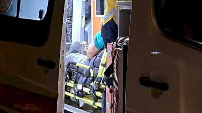 Kütahya'da bir genç annesini darbeden babasını dövdü