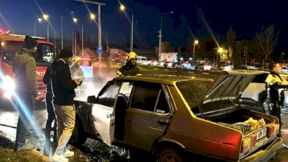 Kütahya'da Otomobil Yangını