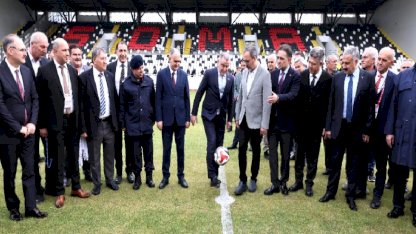 Osman Aşkın Bak, Soma’da stat açılışı yaptı